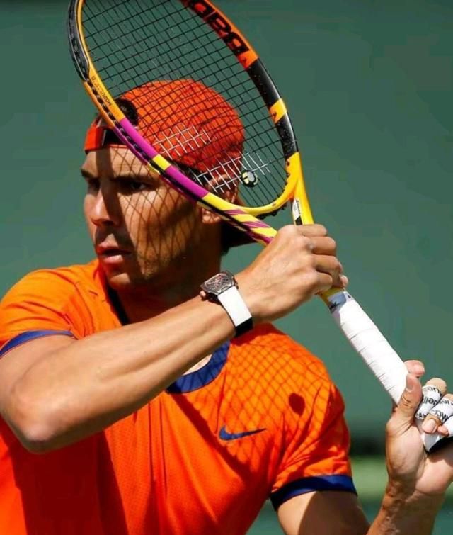 九游-TL带队取胜！，纳达尔重要时刻比赛局势复杂上演精彩一战(纳达尔和费德勒谁伟大)