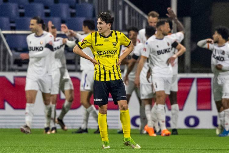 九游体育-加时末段费耶诺德调整名单以备欧冠，主帅复盘环节打磨，信心回归，心理建设被强调的简单介绍